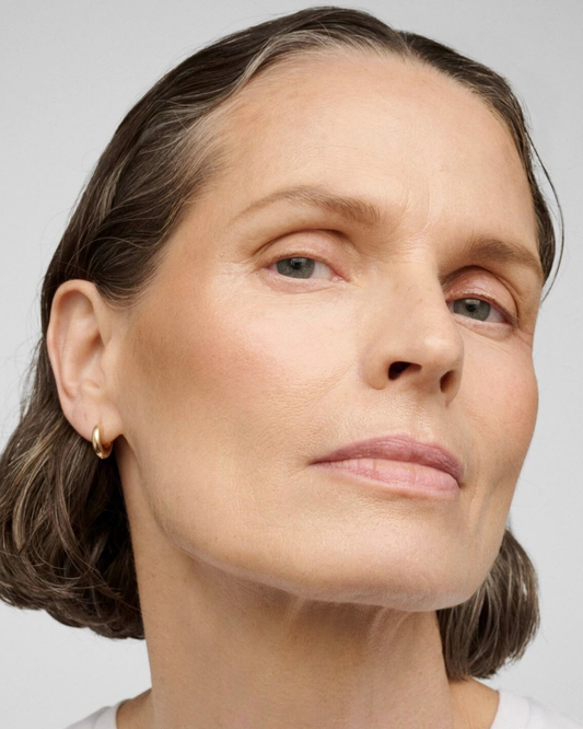 Acide hyaluronique : comprendre l’actif clé de l’hydratation